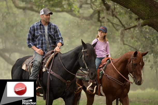 Jason-Statham-and-Izabela-Vidovic-in-Homefront-2013-Movie-Image1