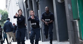 B99 Windbreaker
